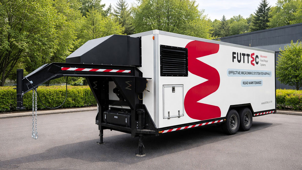 Trailer with FT-3 Patcher and FF-9 Furnaces; FUTTEC a.s.