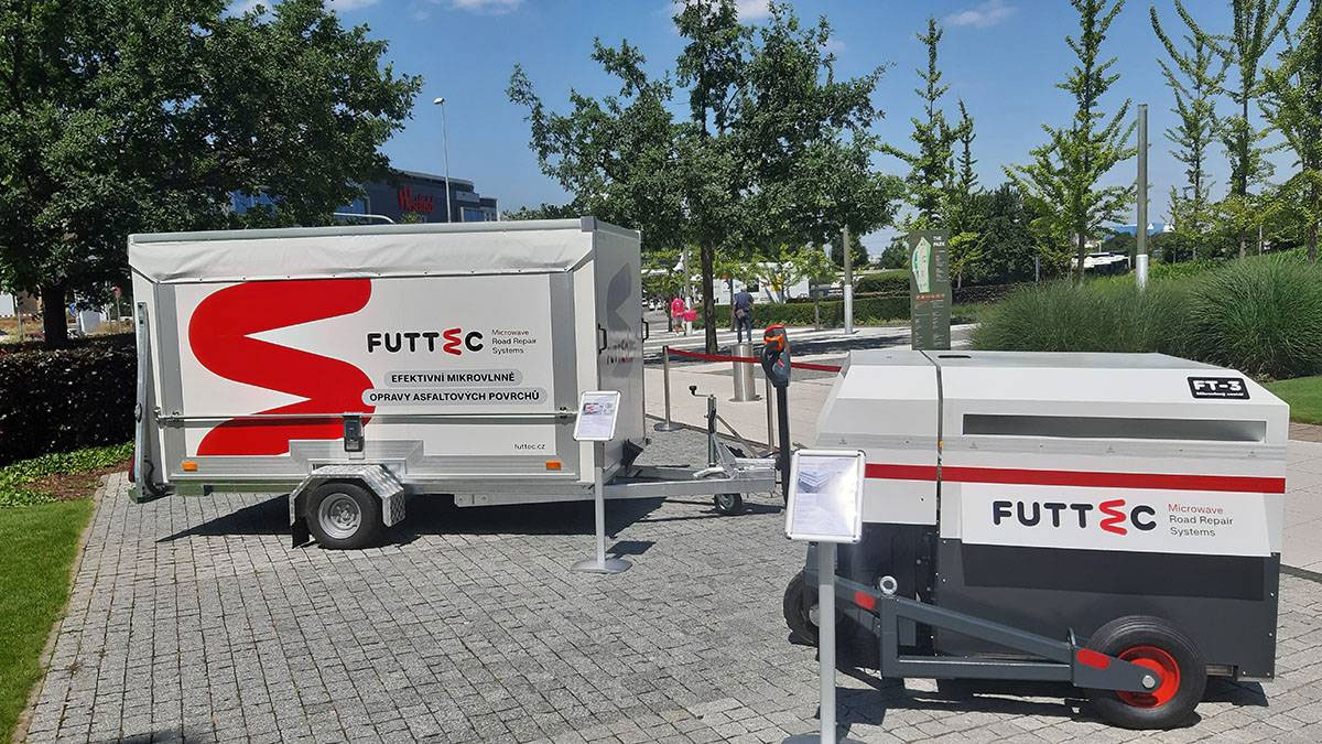 photo of FUTTEC machines